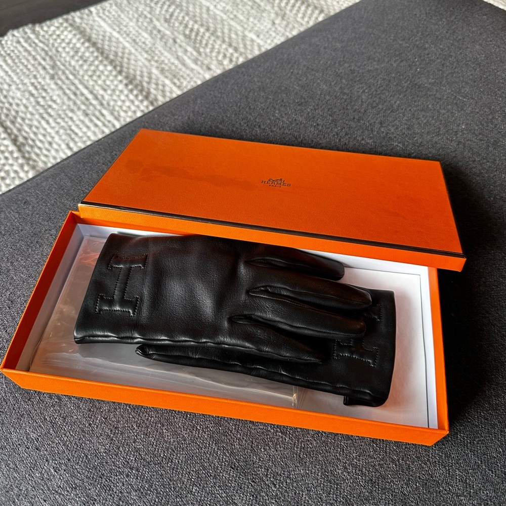 Hermes Bastille Classic Black Leather Gloves